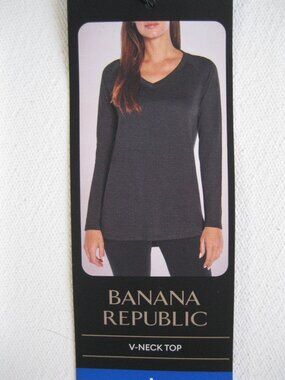 Banana Republic Women's Long Sleeve V Neck Top (Black, Large) (1619)